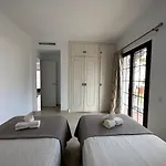 Aldea Blanca Elegant Penthouse In Puerto Banus Appartement
