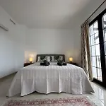 Aldea Blanca Elegant Penthouse In Puerto Banus Appartement