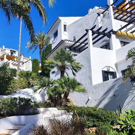 Aldea Blanca Elegant Penthouse In Puerto Banus Appartement