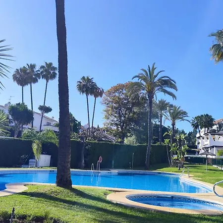 Aldea Blanca Elegant Penthouse In Puerto Banus *