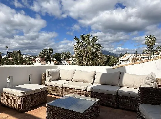 Aldea Blanca Elegant Penthouse In Puerto Banus Apartament