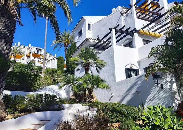 Aldea Blanca Elegant Penthouse In Puerto Banus Apartament