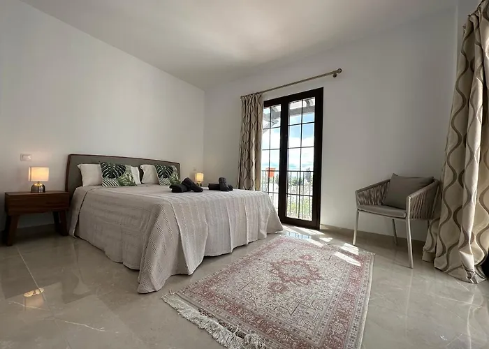 Aldea Blanca Elegant Penthouse In Puerto Banus * מארבלה